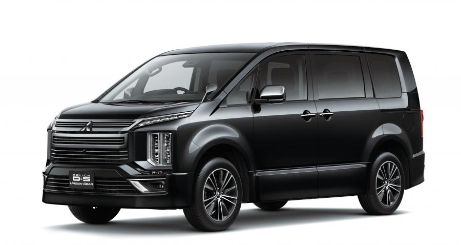  Mitsubishi Delica D:5 Urban Gear 2018 года  (фото 6 из 30)